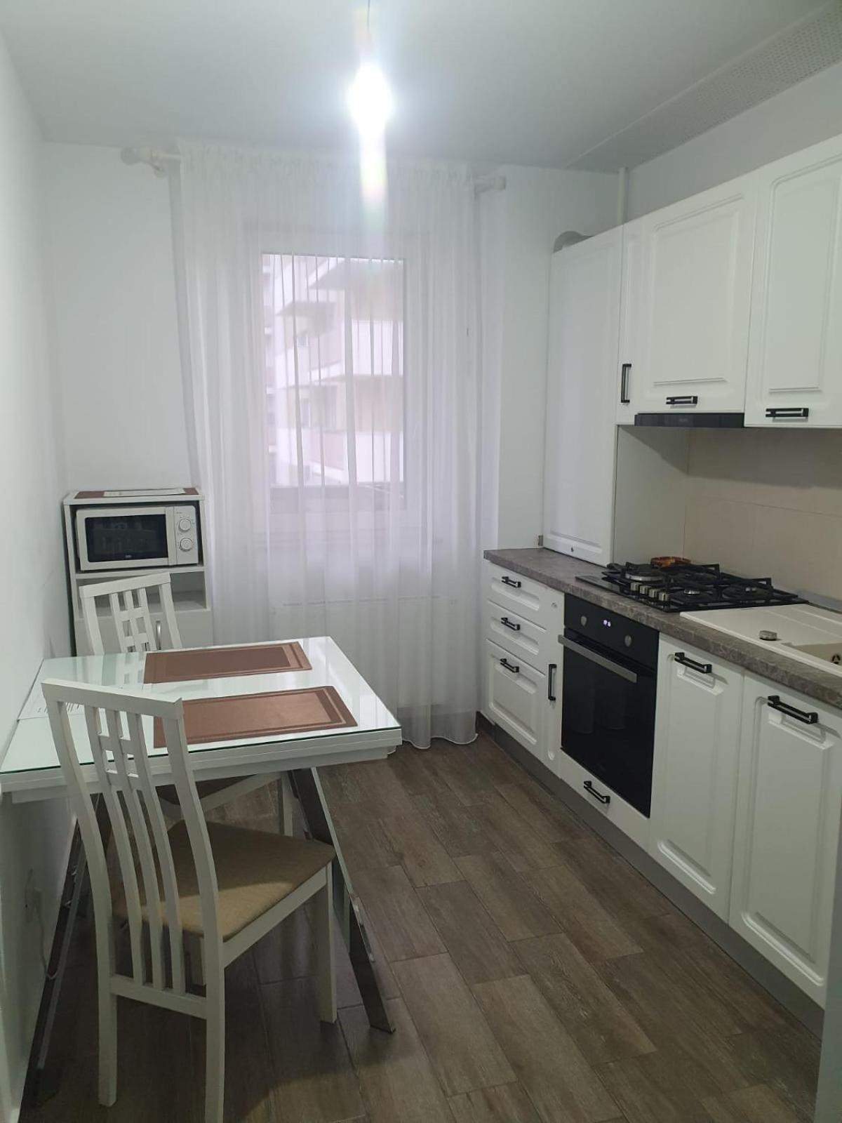 Wonderful Apartment Brasov Exterior photo